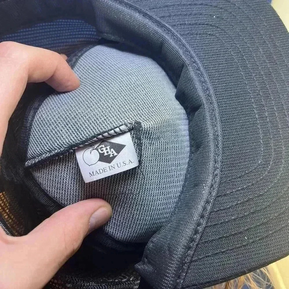 Patriotic Black Mesh Snapback Cap - These Colors Don't Run - Picture 5 of 5